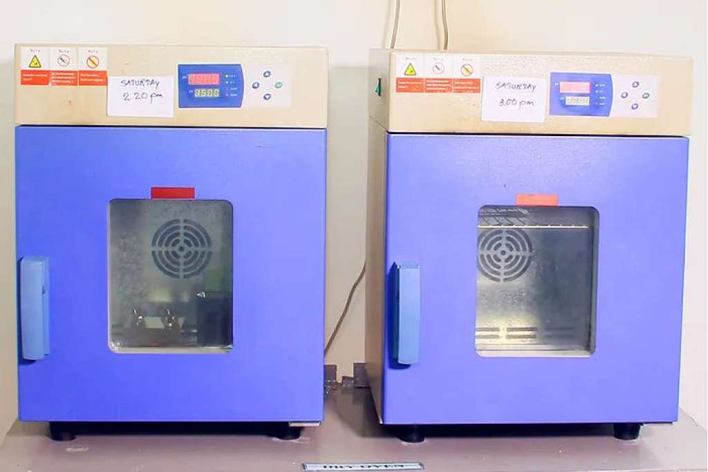 Elastomer physical properties testing machine in the calibration area.