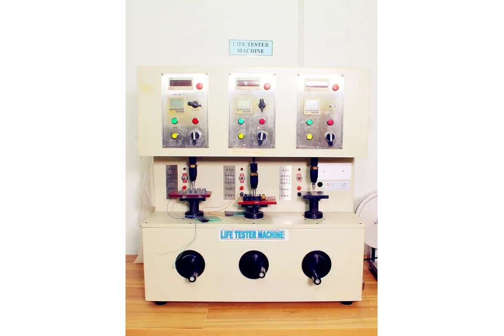 Medical-grade component measurement validation system inside the lab.